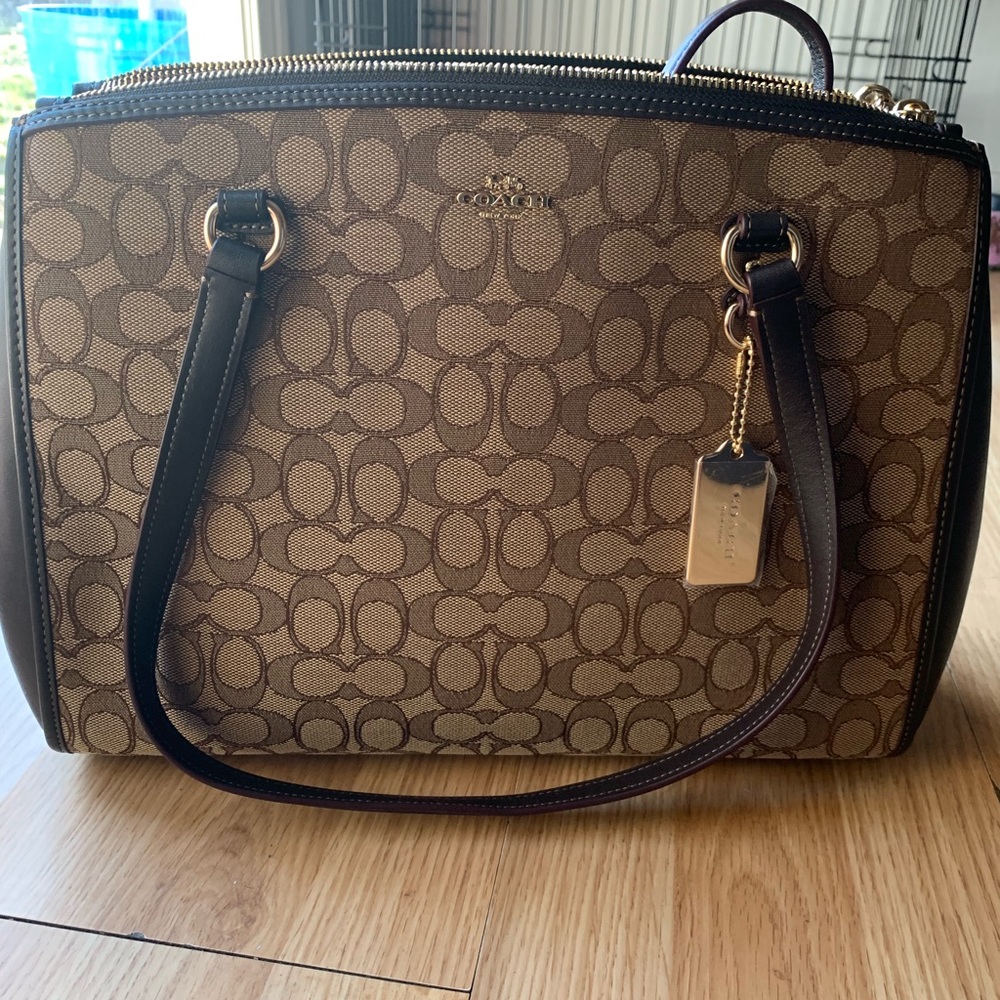 Coach Bag 😍 - Picture 1 of 6